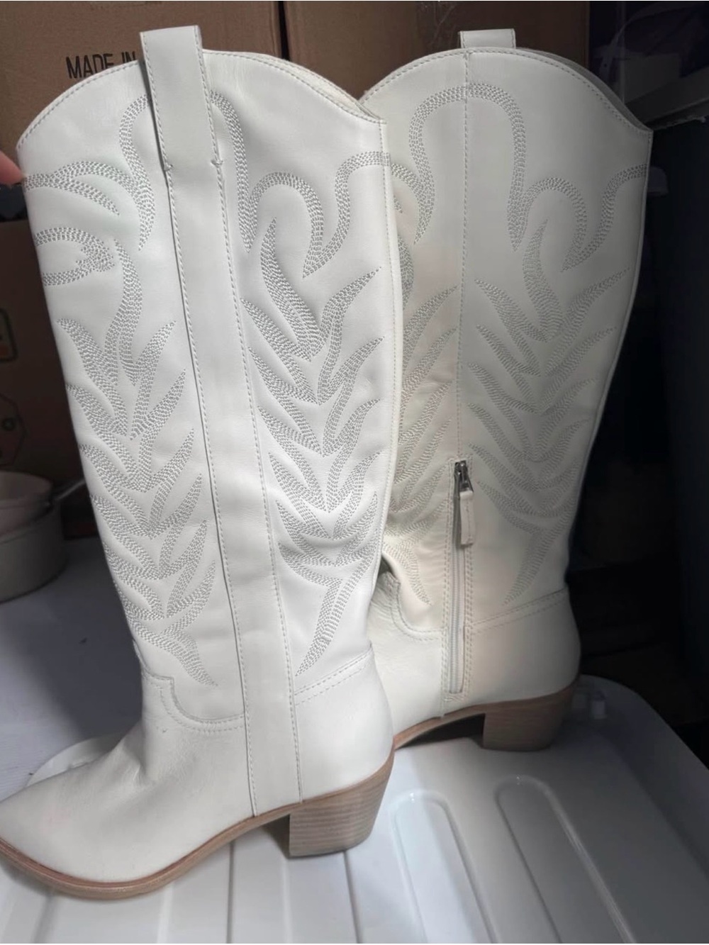 Dolce Vita White Western Knee-High Heeled Boots women shoes Dolce Vita brand new